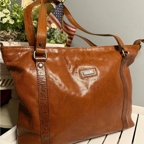 Spikes & Sparrow Handbags - Spikes & Sparrow Cognac Brown Leather Tote Bag With  Handles & Zipper Top EUC